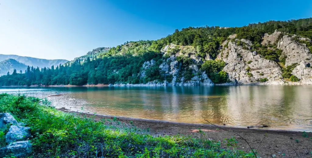 Warm Water Lakes in California